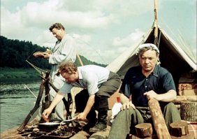 20-метровый плавучий дом выставлен на продажу