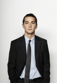 Модный в то время клубный пиджак :)