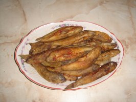 Вот, имею сегодня на пожрать. Только утром словил на 13-й станции, теща пожарила.