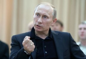 Я за прямое Президентское правление Власть  должна быть сконцентрирована в одних руках В каждой отрасли поставить по Министру и спрашивать по всей строгости закона  Только таким способом можно навести  порядок в стране   Из всех  работает  только один ВВ Путин    ГД - только вставляет палки в колеса  и тормозит развитию и процветанию страны