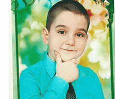 весь мир следил за ней !!! аж смех разбирает кто эта девушка? а вот Россиянин который тоже победил болезнь вот его и нужно было постить и радоватся