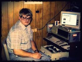 ну не гиками же завлекать народ