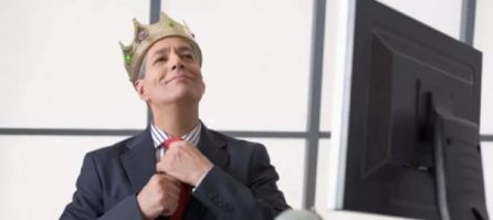 Кража двух Айфонов на глазах у продавца