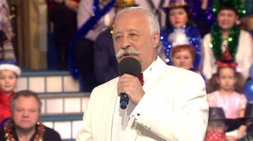 Фото ужасного платья вместе с Яковлевой "в студию"!