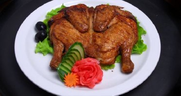 Прицеп с цыплятами перевернулся на трассе