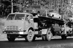 Нищеброды. Вот настоящий автовоз и настоящие "трёшки"