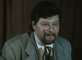 Виноват!
 Хотел вставить фото театральной работы и обмишурился!
Здесь точно он!