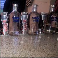 Вот странно... Вроде на вид достаточно гармонично, а вот помню закончилось тогда все лютым беспределом и хаосом