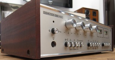 У меня есть два Одиссея.  И колонки были S90... Правда брат, (говнюк),  кому-то их раздарил - проипал.