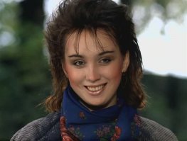 А эту красотку совсем забыли?