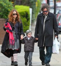 Тим Бёртон и Хелена Бонем Картер,как на паперть нарядились!