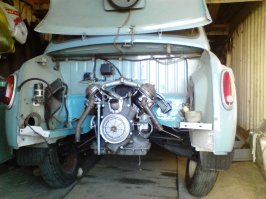 У горбатого (заз 965) в этом плане по моему все поудобнее происходило, откручивается задняя панель с бампером и имеется легкий доступ к движку, авто домкратить вообще не нужно было, затем вдвоем (я с отцом, например) ручками вынимается движок