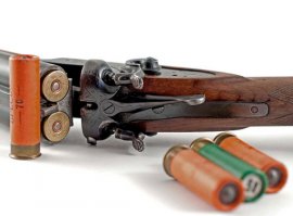 Некоторые пиндосы и правда тупые.Без этого набора,ни один нормальный человек к этой твари не подойдет.