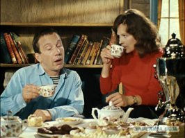 Вот у меня есть друг, тоже ученый. У него три класса образования, а он за полчаса десятку так нарисует   от настоящей не отличишь.