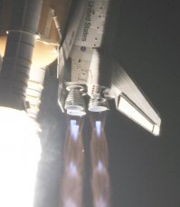 Разработать и создать двигатель выходило дороже, чем за бесценок тупо нанять "Энергомаш".
Можете назвать двигатель, который по своим характеристикам (тяга, удельный импульс, многоразовость) превосходит шаттловский SSME RS-25, который создан на несколько лет раньше, чем РД-170 (папа "огрызка" РД-180) и РД-0120? Учтите, что водородник существенно эффективнее "керосинки". Как там у них, тямы и технологий хватало?
Надеюсь, Вы не будете утверждать, что "Шаттлы" не летали...