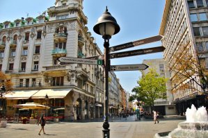 Окраина Парижа... и Белград!     любой...  почти любой город в таком ракурсе можно снять, и в обратном так же...