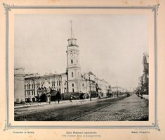 На половине фото - горизонт завален кошмарно. Но никого это по видимому не тревожило, так даже интереснее.
