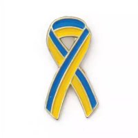 Тогда уж даун, это к ним ближе.