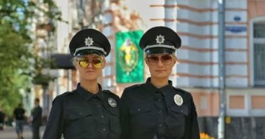 Просто п... полиция