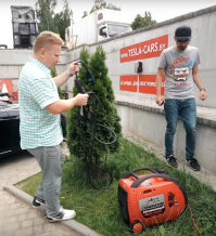 Шварценеггер переделал свой Hummer в электромобиль