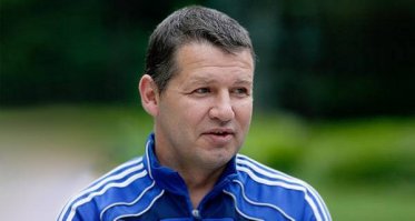 Олег Саленко и величайший матч в истории Российского футбола. Россия - Камерун 6-1 (1994 год)
Встреча завершилась победой сборной России со счётом 6:1. Данный матч вошёл в историю чемпионатов мира по футболу: во время этой игры Олегом Саленко, нападающим сборной России, был установлен рекорд чемпионатов мира по наибольшему числу голов, забитых одним игроком в одном матче   Саленко забил 5 мячей, сделав таким образом пента-трик.