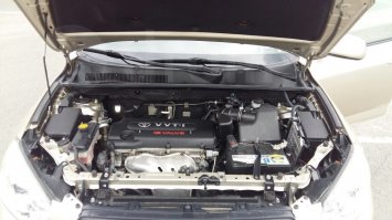 пердставил картину, стоят две машины лада и вот такая 
Toyota RAV4, 2006 года. Уверен что многие бы ухеали на японце, даже с таким пробегом.

698 000 руб.
Двигатель: бензин, 2.0 л
Мощность: 152 л.с.152 л.с.
Трансмиссия: автомат
Привод: 4WD
Тип кузова: джип (suv)
Цвет: бежевый
Пробег по России: есть
Пробег, км: 150000
Руль: левый