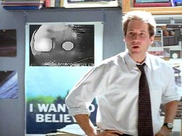 Вон, у Маудера за спиной. Он и то разобраться не может.