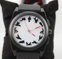 Необычные часы за вполне обычные деньги