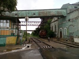 Вот тут я спасовал персонаж из Ну,погоди это локомотив? Тогда с фантазией у автора намного лучше Или я чего-то в упор не вижу?