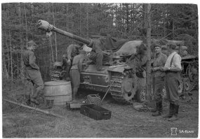 Отдельно следует упомянуть Штуги финской армии. Примечательно, что 8 из 10-ти финляндских танковых асов воевали именно на StuG III.