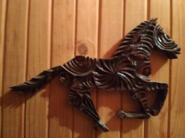 Когда нет лазерного резака для фанеры - зато есть старая микроволновка.. или ну очень простой резак