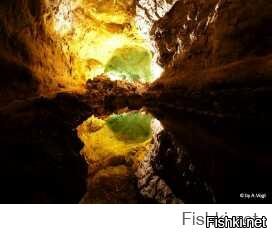 А как же пищера в застывшей лаве на Лансароте?Пещера Cueva de los Verdes