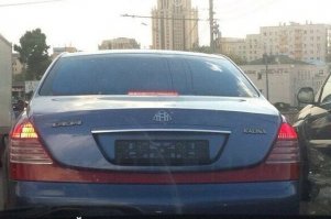 так это майбах Жириновского! он же всегда говорит что у него нет майбаха , только калина и запорожец ! судя по всему не врет!