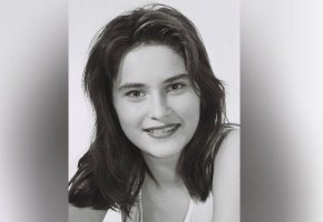 я думаю это не совсем так. она была хорошенькой и до трампа, иначе обратил бы он внимание?
последняя до и после пластики