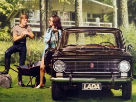 25 лучших фото девушек с «Жигулями»