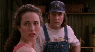 А мне запомнился на эту тему милый фильм (в разных вариантах перевода) "Вид на жительство" или "Зеленая карта". С нашим россиянином - Жераром Депардье и бесподобной Энди Макдауэл. Очень рекомендую к просмотру. Там есть и момент с таким же собеседованием. Приятный и в то же время грустный фильм. Завтра пересмотрю...