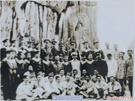 Trường Sa trong những ngày đầu mới giải phóng
Чан Ша в первые дни после освобождения

Bộ đội quân giải phóng đảo Nam Yết- Trường Sa tháng 4/1975.
Армия освобождения Южного острова 4/1975.