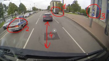 1. баран остановившийся перед светофором и мешающий обзору на перекрестке и ограничивающий видимость светофора для КИА
2. фактор который повлиял на остановку КИА при мигающем светофоре
3. предупреждение о трамвайных путях на обзор которых повлиял баран из пункта 1.
4. расстояние небольшое для тяжелого транспорта пи экстерной ситуации его не достаточно для принятия решения
вывод я бы тоже на месте КИА принял решение остановиться, виновник автобус держи дистанцию будь внимательным не дрова везешь, и в данной ситуации аварии было имхо не избежать.