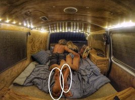 ... здорово, чо 
Не очень понравилась только одна фотка - у них размер ноги почти одинаковый - ластоногие какие то :)