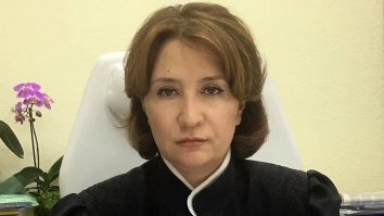 В Китай переезжать. А насчет фоток - маловато будет. Всех и не вспомнишь сразу.