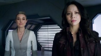 Хотя и Порше Лин (Мелисса О Нил) нельзя отнести к роду человеческому.