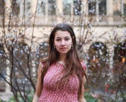 Я бы и сам к такой поприставал...