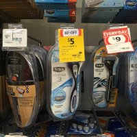 Что-то я здесь не вижу деления на мужские и женские бритвы! Вижу только бритвы на 3 лезвия и на 4 (на 4, соответственно, дороже на $1). Может смотрю не в том направлении?