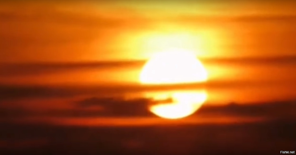 эй, Эйнштейн!
ответь мне:
за Солнцем есть облака?  ;)