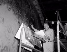 Действительно, в "Одисее 2001" поверхность Луны не слишком натуралистична и КК там летают как на проволоке, но что ты скажешь о таких кадрах Луны? - вымерять расстояния между объектами до миллиметров -циркулем? Все объекты сделаны в реальном масштабе и пропорциях до миллиметров!