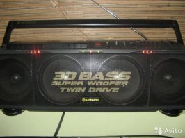 у меня на работе сейчас такой стоит, иногда кассеты кручу ( почему то Дюна и Любэ остались) работает как швейцарские часики, хотя ему уже 28 лет( я его по бартеру получил когда сын родился так что возраст точный!)