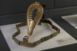 ну и (или) это в комплекте