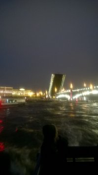 С воды вид еще интереснее.