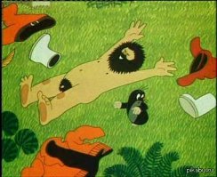 Этот мудак до того как камеру достал такое вытворял.. Но мне всё равно никто не поверит - я же крот!