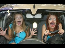 В это время во встречной машине